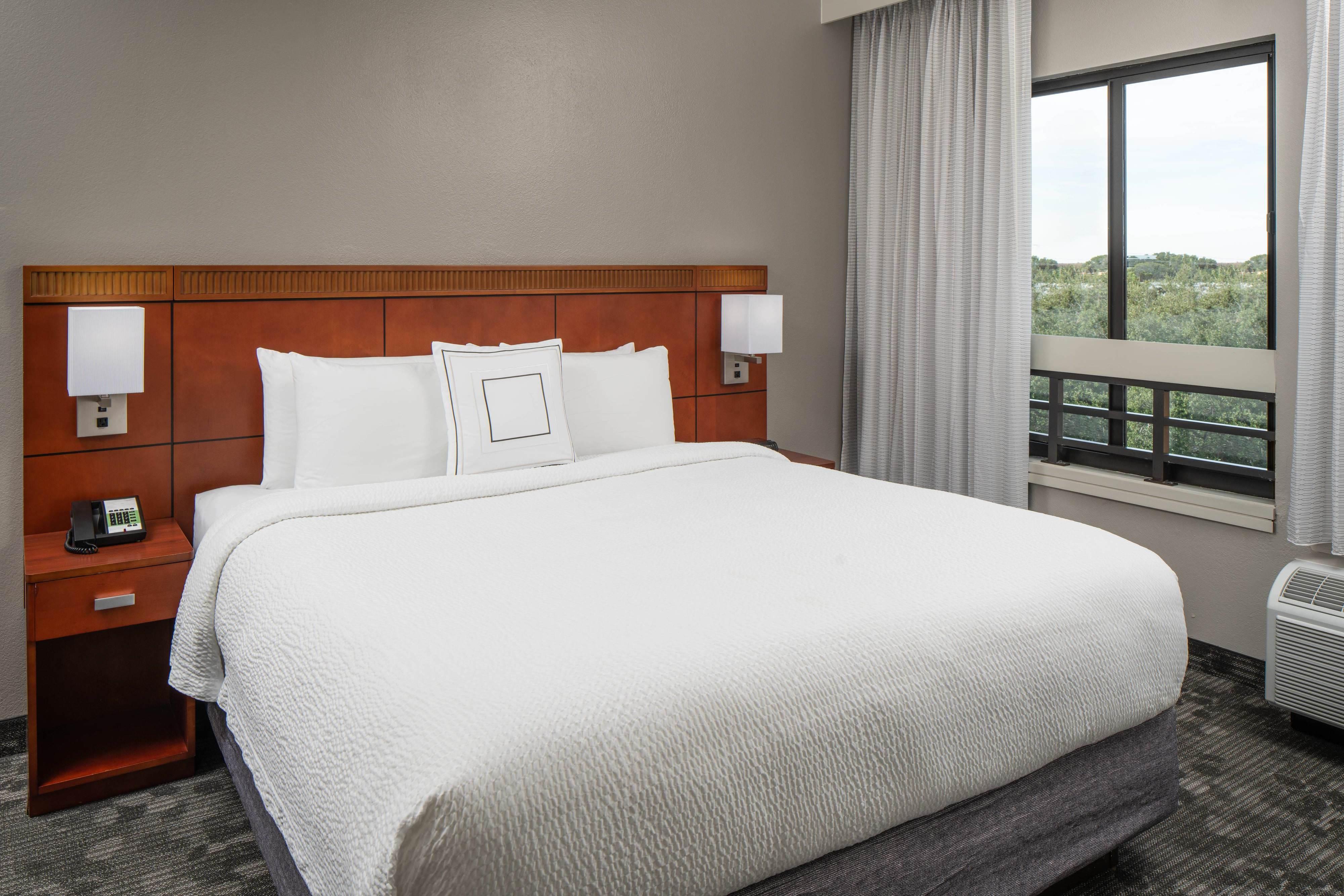 Sonesta Select Miami Lakes Buitenkant foto
